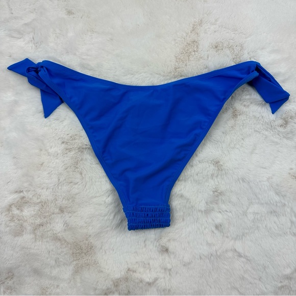 Pretty Little Thing Blue Front Ruched Bikini Bottoms - Picture 5 of 5